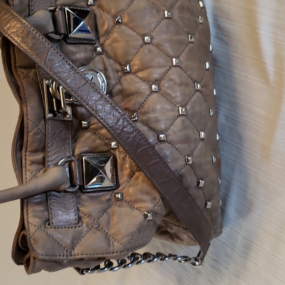 Michael kors handbag - Picture 9 of 11